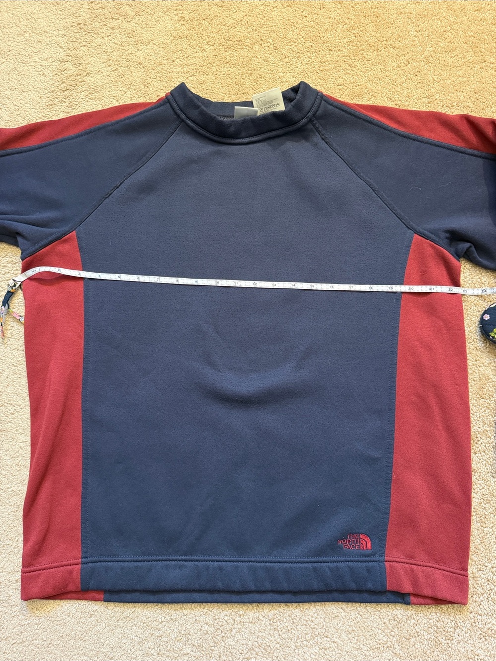 The North Face UltraWick Navy and Burgundy Colorblock Crewneck Men’s Small - Picture 5 of 9